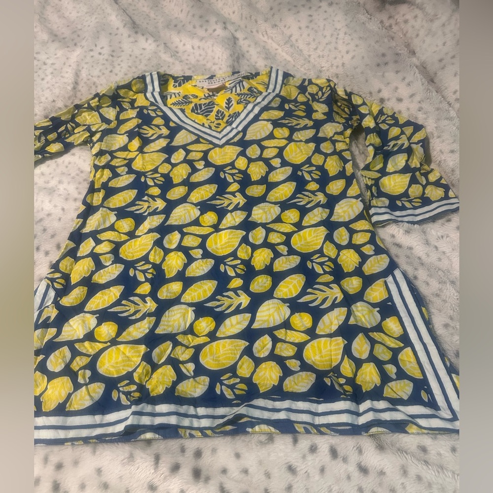 Gretchen Scott Designs Yellow and Navy Lemon and Leaf Print Top/Cover Up